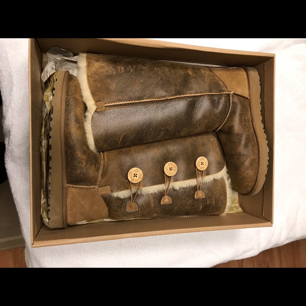 Ugg Bailey Button Triplet Bomber Boots